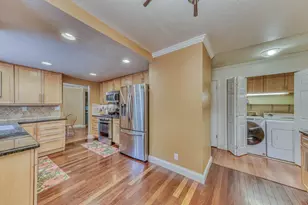 195 Del Monte Ln, Morgan Hill, CA 95037 - Photo 14