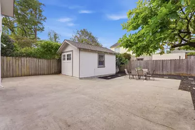 5887 Chabot Ct, Oakland, CA 94618 - Photo 40