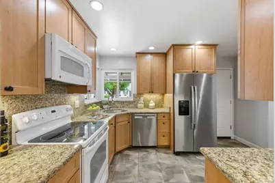 1250 Redcliff Dr, San Jose, CA 95118 - Photo 14