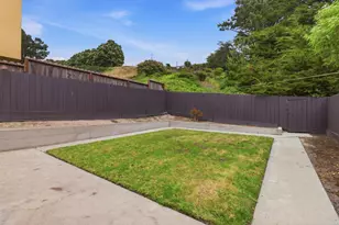 1033 Skyline Dr, Daly City, CA 94015 - Photo 22