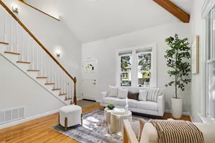 1052 Luther Ave, San Jose, CA 95126 - Photo 4