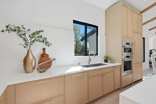 15400 Herring Ave, San Jose, CA 95124 - Photo 14