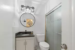 879 W San Carlos St, San Jose, CA 95126 - Photo 18