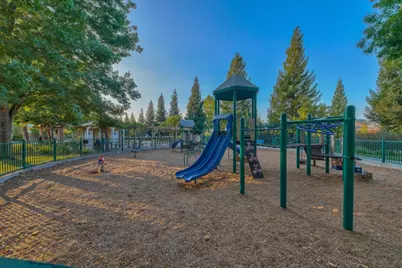 7271 Eagle Ridge Dr, Gilroy, CA 95020 - Photo 56