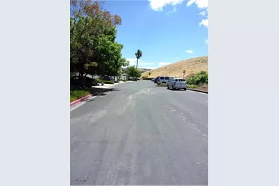 7464 Tulare Hill Ln, San Jose, CA 95139 - Photo 30