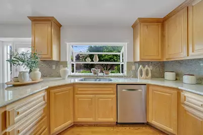728 Murphy Dr, San Mateo, CA 94402 - Photo 12