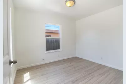 1382 Locust St, San Jose, CA 95110 - Photo 12