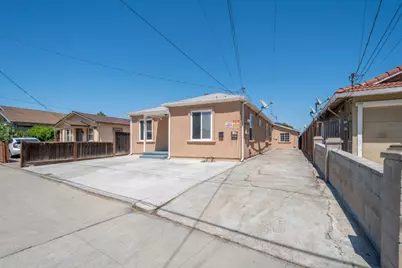 1382 Locust St, San Jose, CA 95110 - Photo 2