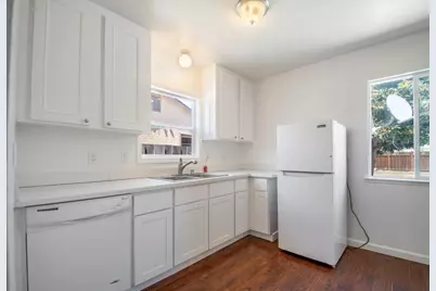 1382 Locust St, San Jose, CA 95110 - Photo 10