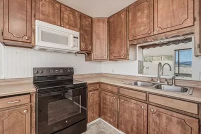 13590 Fair Oak Rd, Clearlake, CA 95422 - Photo 8