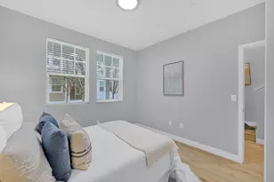 334 Circuit Wy, Mountain View, CA 94043 - Photo 18