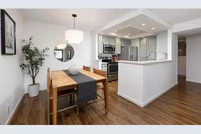 1422 Via Vis, San Mateo, CA 94404 - Photo 8