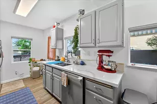 115 Catalpa St, Santa Cruz, CA 95062 - Photo 16