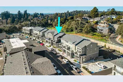 121 Aptos Village Way 4, Aptos, CA 95003 - Photo 2