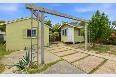 727 S I St, Livermore, CA 94550 - Photo 44