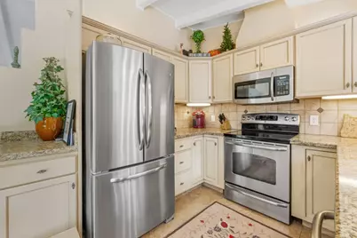 17 Loma Vista Pl, Monterey, CA 93940 - Photo 10