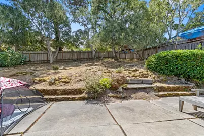 17 Loma Vista Pl, Monterey, CA 93940 - Photo 24