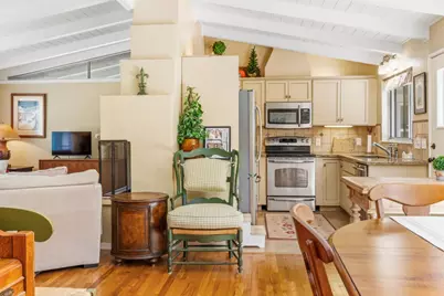 17 Loma Vista Pl, Monterey, CA 93940 - Photo 8