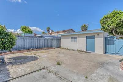 1212 Palm Ave, Seaside, CA 93955 - Photo 22