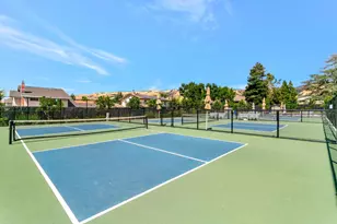 7402 Via Calzada, San Jose, CA 95135 - Photo 36