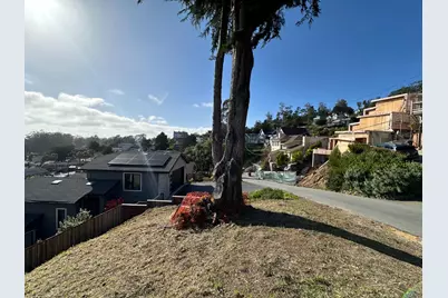 1122 Columbus St, El Granada, CA 94018 - Photo 10