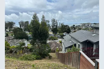 1122 Columbus St, El Granada, CA 94018 - Photo 10