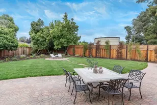 2740 Ramos Ct, Mountain View, CA 94040 - Photo 24