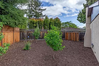 2740 Ramos Ct, Mountain View, CA 94040 - Photo 26