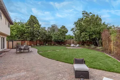 2740 Ramos Ct, Mountain View, CA 94040 - Photo 26