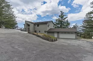 27510 Loma Prieta Way, Los Gatos, CA 95033 - Photo 4