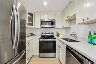 705 W Fremont Ave 3, Sunnyvale, CA 94087 - Photo 8