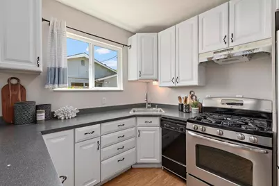 20805 Greenleaf Dr, Cupertino, CA 95014 - Photo 30