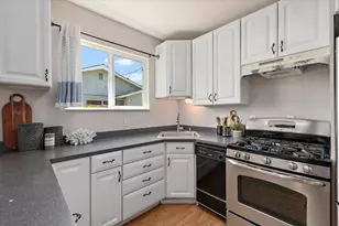 20805 Greenleaf Dr, Cupertino, CA 95014 - Photo 30