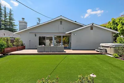 20805 Greenleaf Dr, Cupertino, CA 95014 - Photo 38