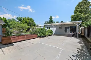 20805 Greenleaf Dr, Cupertino, CA 95014 - Photo 36