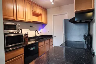 1126 Cherry Ave 136, San Bruno, CA 94066 - Photo 10