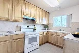 2294 Tomlin Way, San Jose, CA 95133 - Photo 14