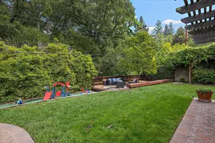216 Montclair Rd, Los Gatos, CA 95032 - Photo 24