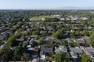 4889 Clarendon Dr, San Jose, CA 95129 - Photo 32