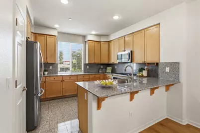 1637 Mabury Rd, San Jose, CA 95133 - Photo 12