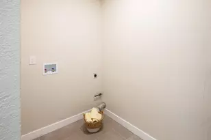 10531 Castine Ave, Cupertino, CA 95014 - Photo 18