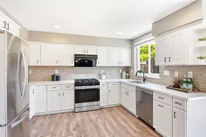32684 Mirabella Dr, Union City, CA 94587 - Photo 14