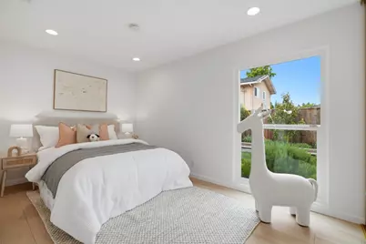 918 Mangrove Ave, Sunnyvale, CA 94086 - Photo 12