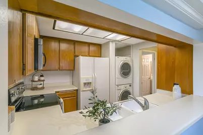 771 Williamsburg Way B, Gilroy, CA 95020 - Photo 4