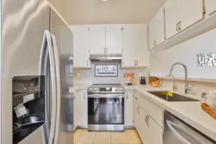 480 Coyote Creek Cir, San Jose, CA 95116 - Photo 8