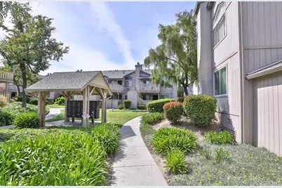 480 Coyote Creek Cir, San Jose, CA 95116 - Photo 22