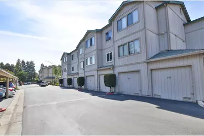 480 Coyote Creek Cir, San Jose, CA 95116 - Photo 18