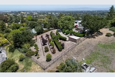 13057 La Cresta Dr, Los Altos Hills, CA 94022 - Photo 50