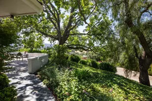 13057 La Cresta Dr, Los Altos Hills, CA 94022 - Photo 32