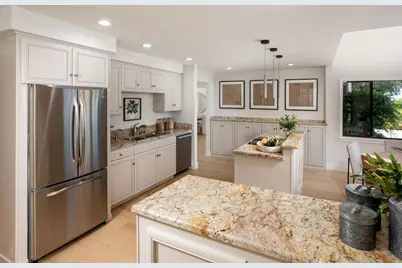 13057 La Cresta Dr, Los Altos Hills, CA 94022 - Photo 12